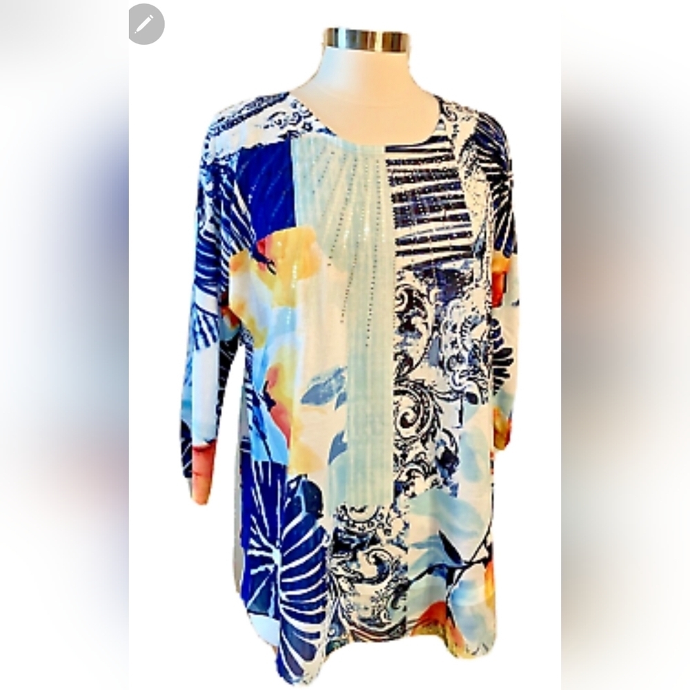 Reg $45 Christopher and Banks abstract NWT top size large petite